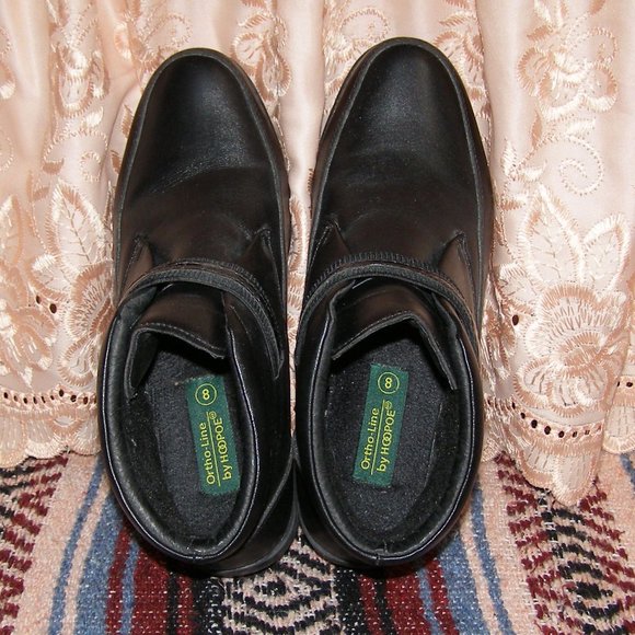 size 8 Ladies' Black Leather ankle boots Faux Fur Lined Low heel - Picture 7 of 10